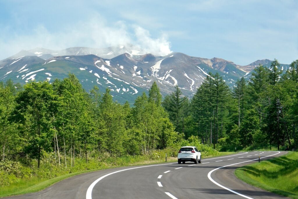 Projížďka půjčeným autem po ostrově Hokkaido, Japonsko